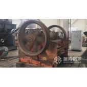 出售二手洛陽大華300 ×1300顎式破碎機(jī)